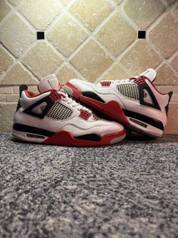 -Jordan 4 “Fire red” -Size 10.5M -Og all -Used 