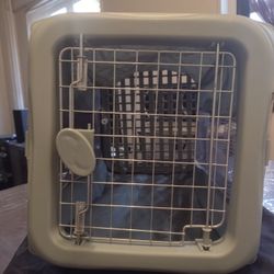 Pet  Cage 15$ or Best Offer 