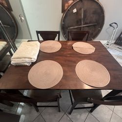 Brand New Dinner Table With 4 Chairs