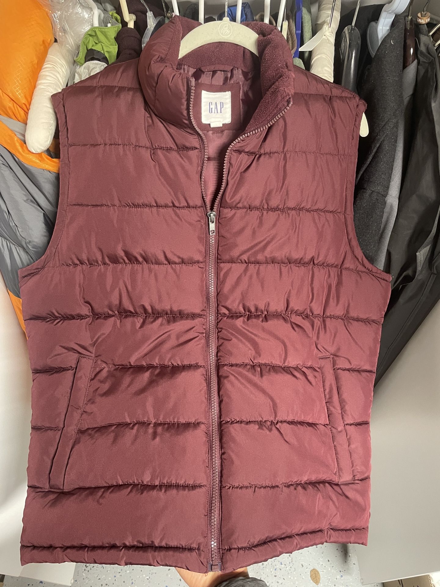 Gap Men’s Vest