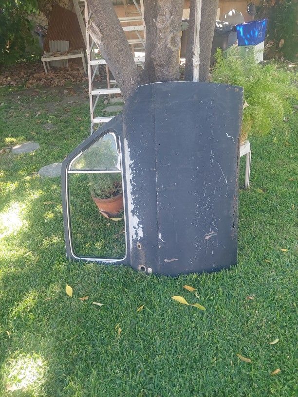 VW Squareback Door