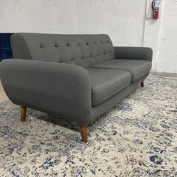 Beautiful Gray Futon Couch Modern 10/10 Conditions ⚠️🛻FREE DELIVERY⚠️🛻