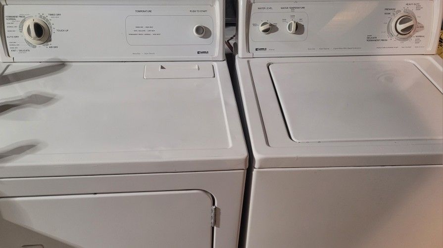 WASHER AND DRYER RUNNING GOOD AND IN GOOD CONDITION 