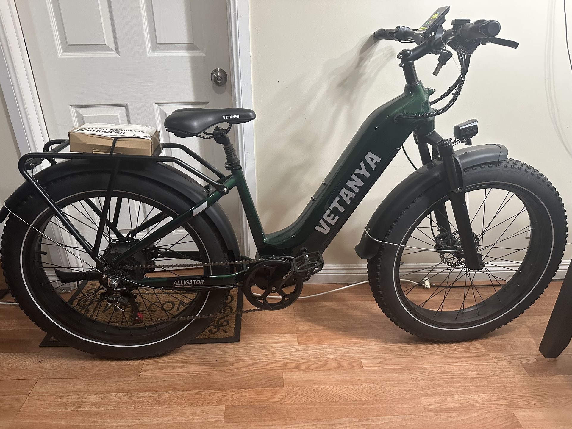 Bicicleta Electrica “ Vetanya “ Nueva, Nunca Usada. Incluye Cargador Y Llaves De La Batería