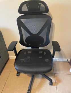 Desk chair
