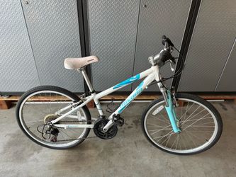 REI Novara Moxie 24'' Mountain Bike