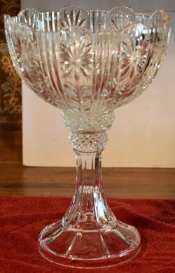 Large Crystal Fruit/Salad Centerpiece