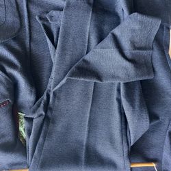 Ted Baker Size 4 Suit. Pants and Blazer. Blue Gray. In good condition. 