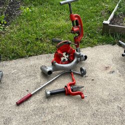 Steel Dragon Tools RIDGID 300 Carriage 360 Cutter 341 Reamer Kit with 811A Die Head for Pipe Threading