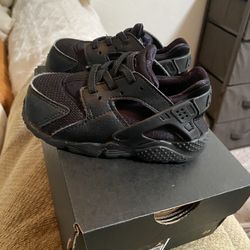 Size 8 Infant Nikes Great Condition Hardly Wore 