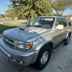 2000 Toyota 4 Runner 