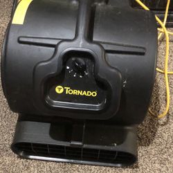 Tornado Floor Blower