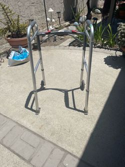 Aluminum folding walker