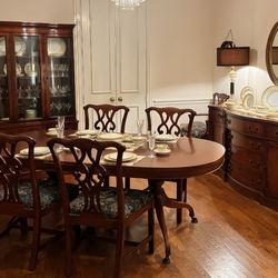 1250.00 Dining Room Furniture