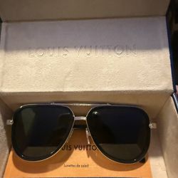 Louis Vuitton Glasses  