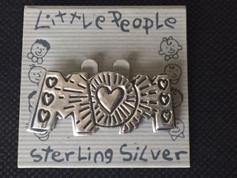 Sterling Silver MOM Love brooch/lapel pin