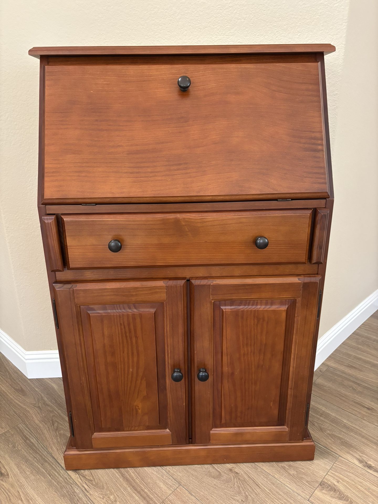 Antique Secretary Desk In Very Nice Condition