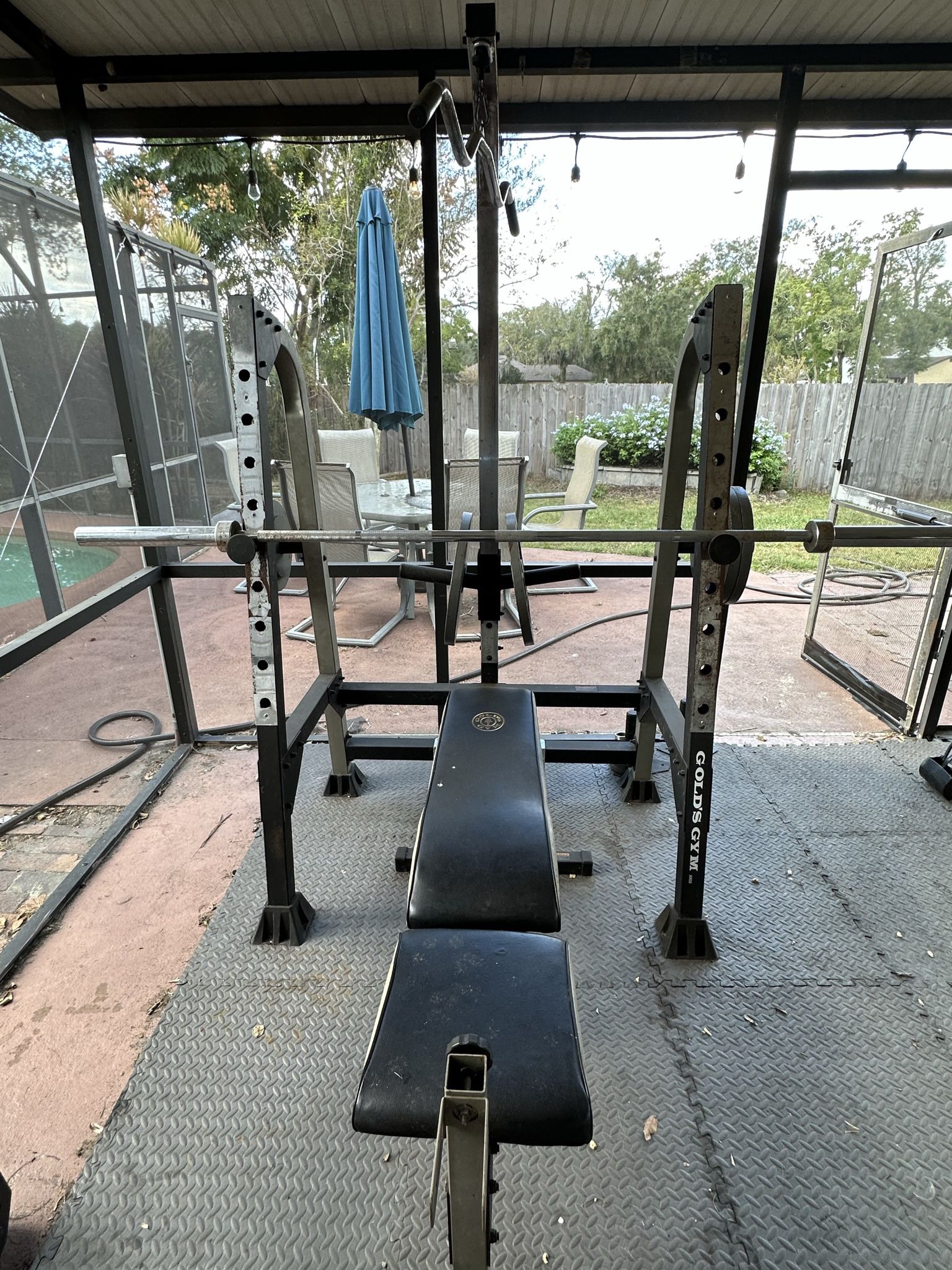 Gold’s Gym Bench + Pulldown Machine + Row