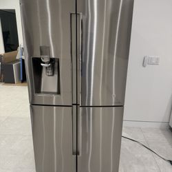 Samsung Chef Collection 34 cu. ft. 4-Door Refrigerator – Stainless Steel – Gently Used