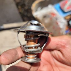 Duralast Gold Thermostat 15187DLG
Shop All Duralast

