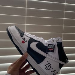 Supreme Dunks Black White Size 8.5