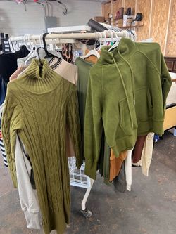 Brand new women’s men’s clothing $2 each SE HABLA ESPAÑOL