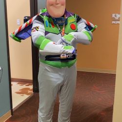 Buzz Light Year Adult Costume XL 42-46