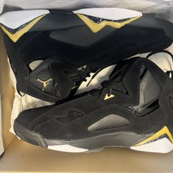 Jordan True Flight Sneakers 