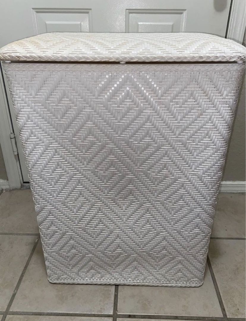White Rattan Laundry Basket with Lid
