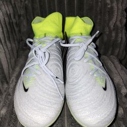 Nike Phantom Luna Elite AG  Soccer Cleats - Grey/Yellow/Black