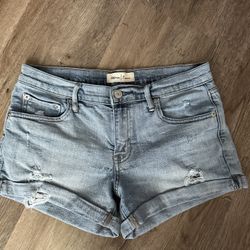 Ladies Gap Denim Shorts Size 28