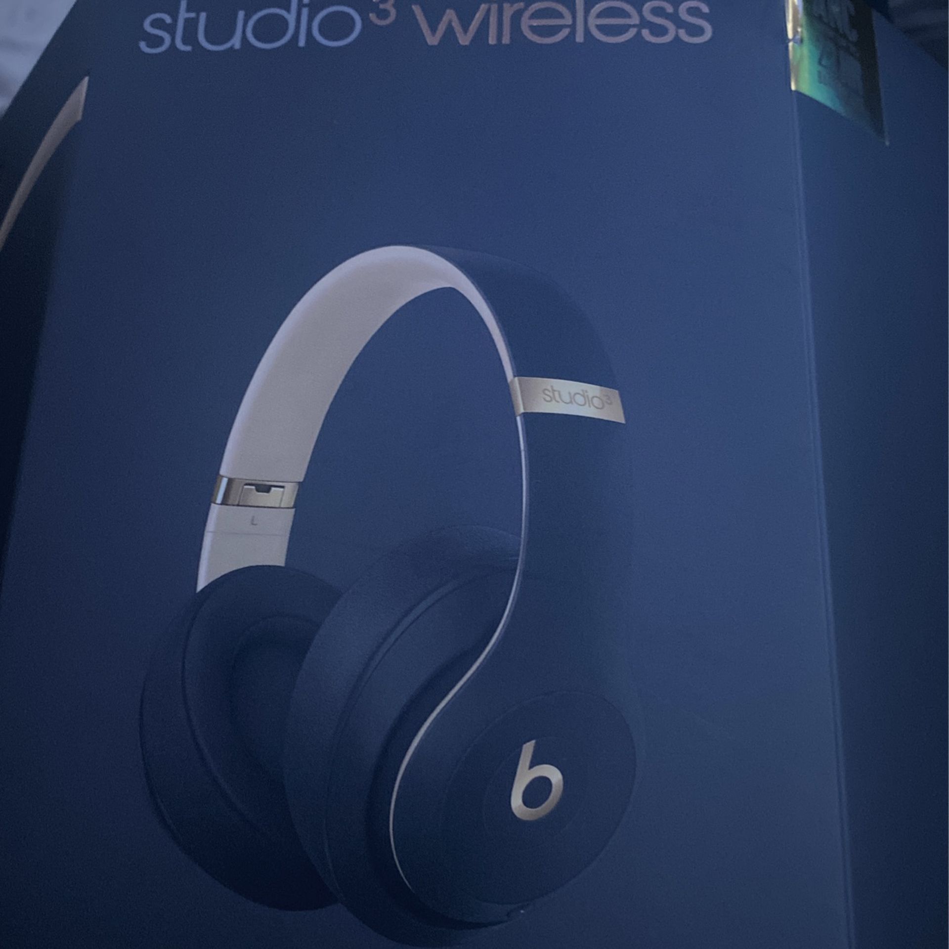 NEW Studio3 Wireless Beats 