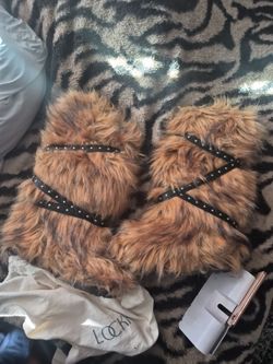 NEW TALL FLUFFY FUR KNEE HIGH WINTER BOOTS  with buckle straps👢