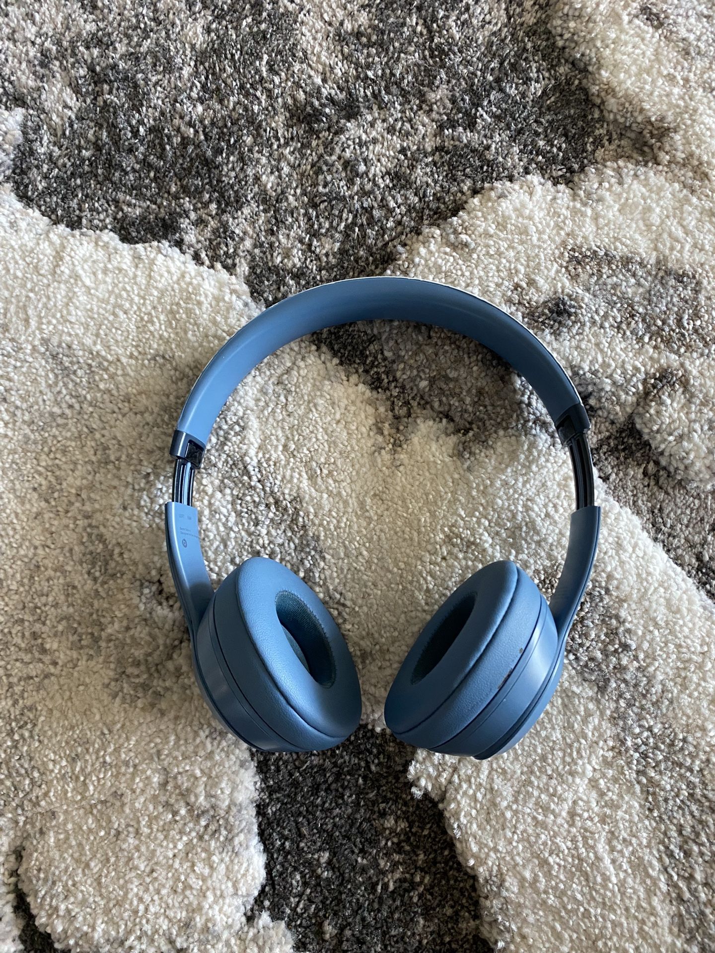 Beats Solo 4