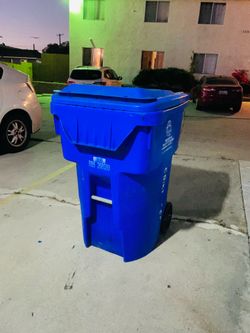 FREE Blue Recycling Bin ( Large )
