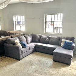 Sectional Couch 