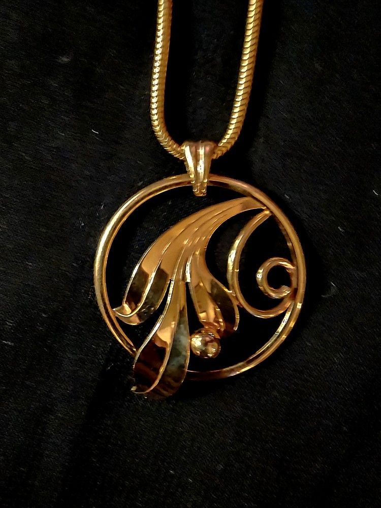 Vintage Gold Plated Pendant Necklace Excellent Condition