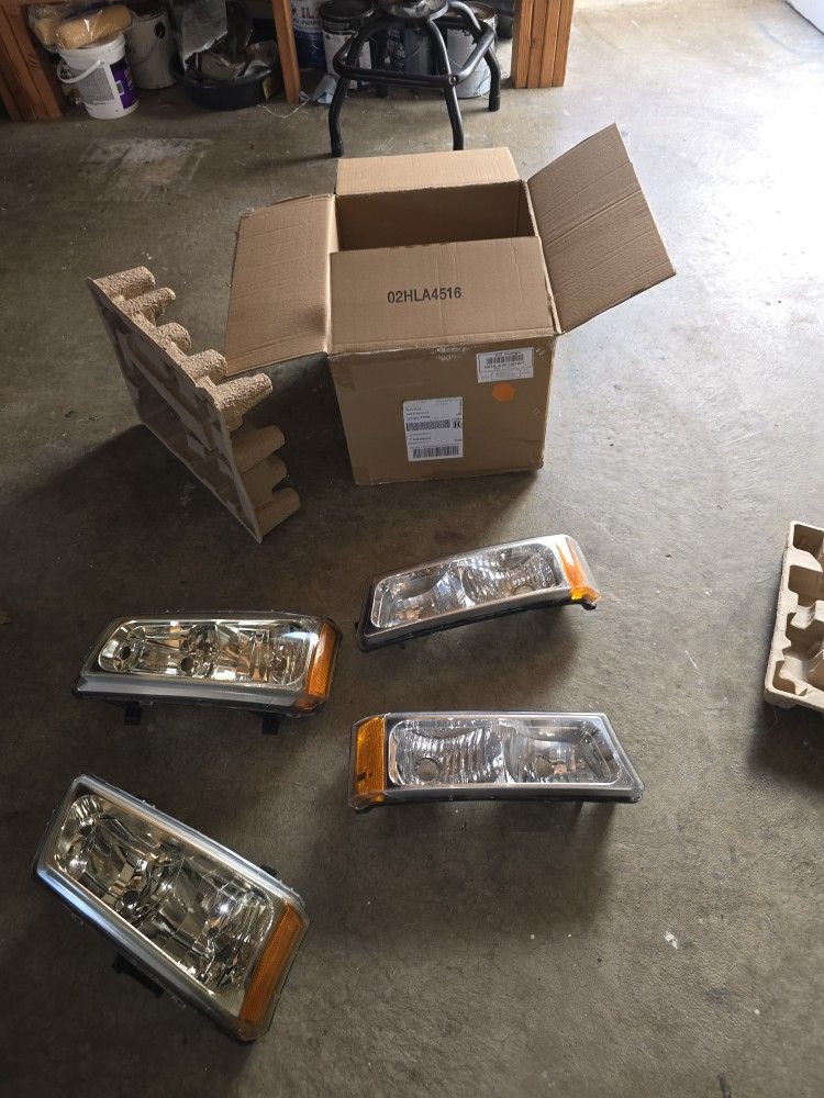 Chevy Silverado Head Lights 
