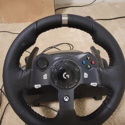 Logitech G920 Steering Wheel And Pedals