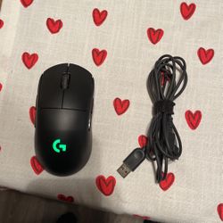 Logitech - G PRO Lightweight Wireless Optical Ambidextrous Gaming Mouse with RGB Lighting - Black