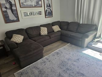 Free sleeper sectional