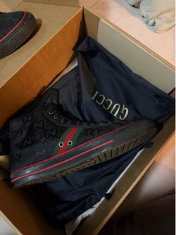 High top Gucci shoes 11.5