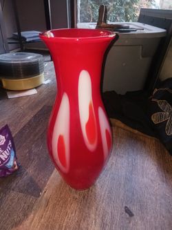 Ruby Red ice drop spotted Venetian  18" Vase Mind Freezing  Centerpiece