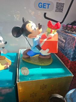 Disney mickey christmas present