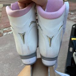 Kid Figure Skates
