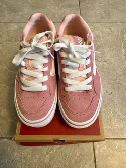Vans Low-Top Pink Suede Sneakers