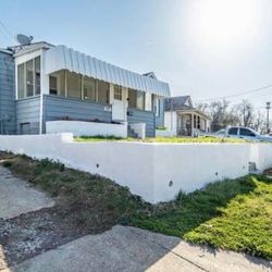 3 bed room 1 bathroom furnished