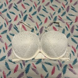 La Senza Elegant Lace Underwire Bra in off White
