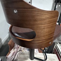 ✅NEW 2-BRAWN  LEATHER BAR STOOLS