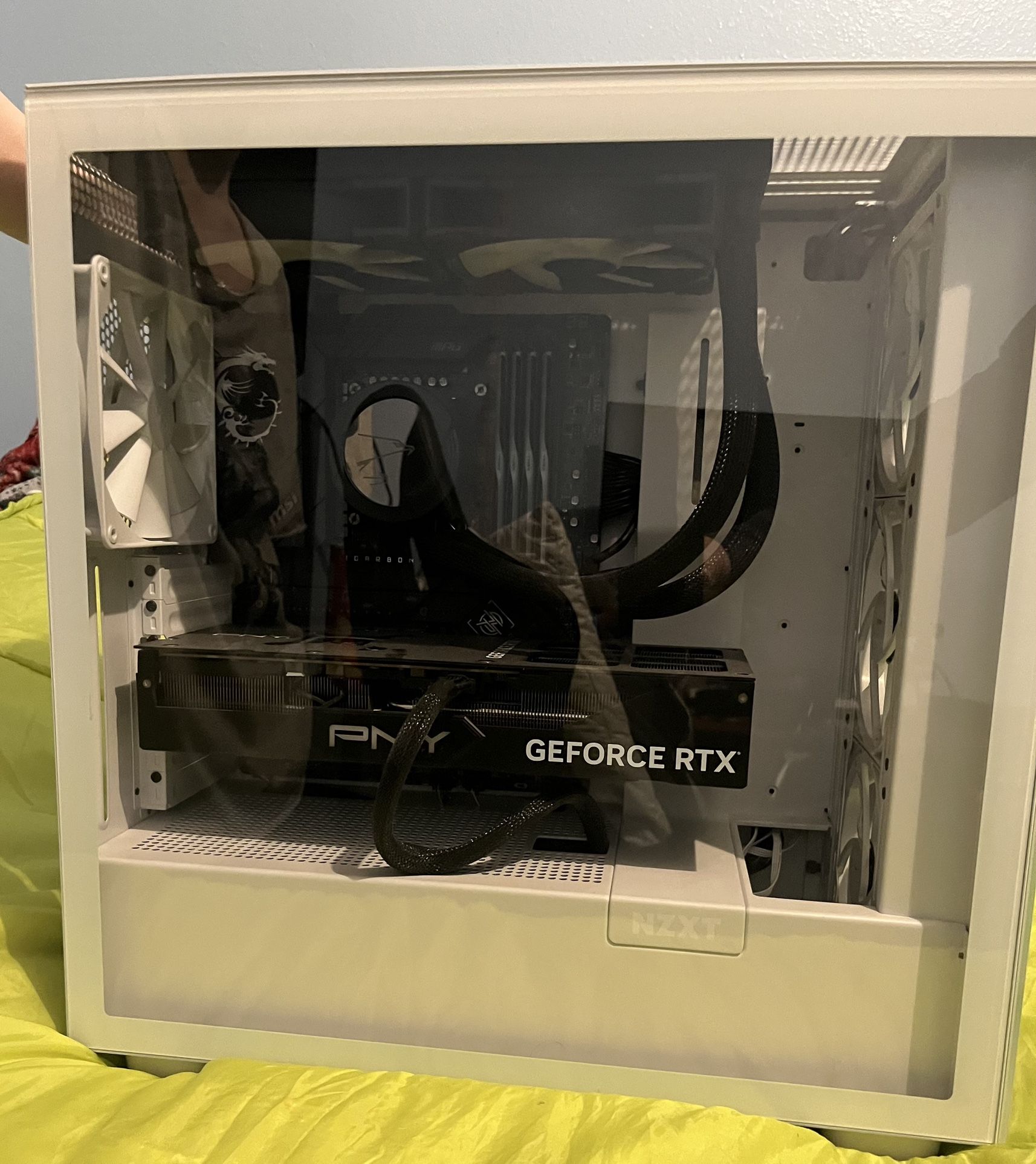 High End Gaming PC 4,000$ - Still Available